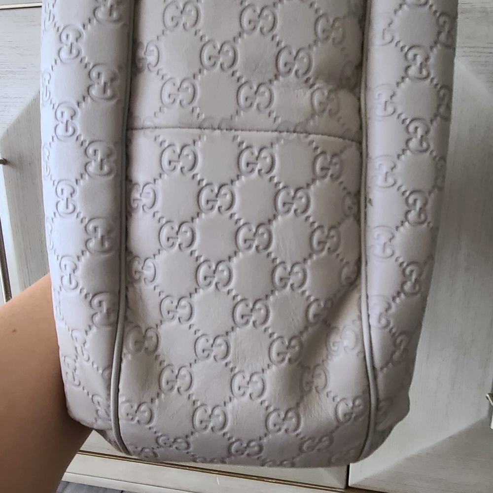 GUCCI Emily Guccissima Hobo Bag in Bone White AUTHENTIC/VERIFIED - Picture 9 of 14